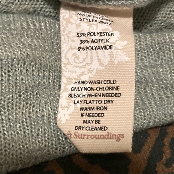 SOFT SURROUNDINGS Green half zip  sweater gold hardware - Picture 8 of 8